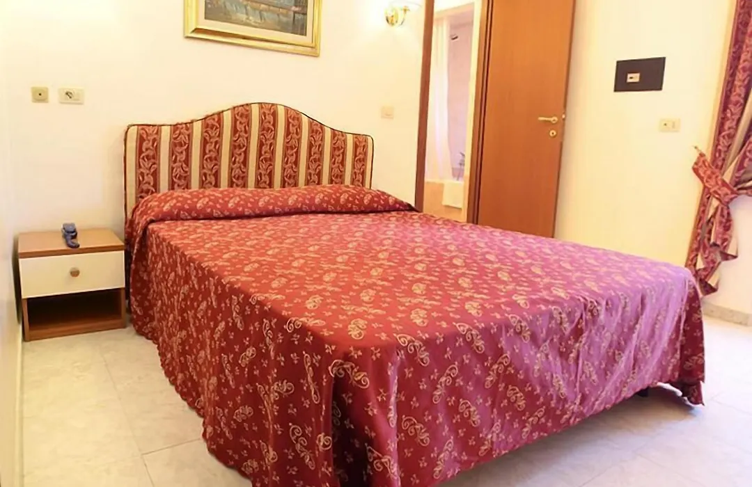 Hotel Euro Quiris-1