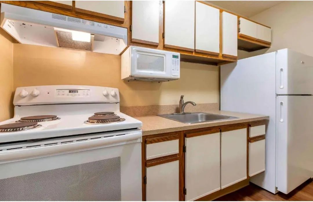 Studio 6 Suites Greenville, Sc - Haywood Mall-1