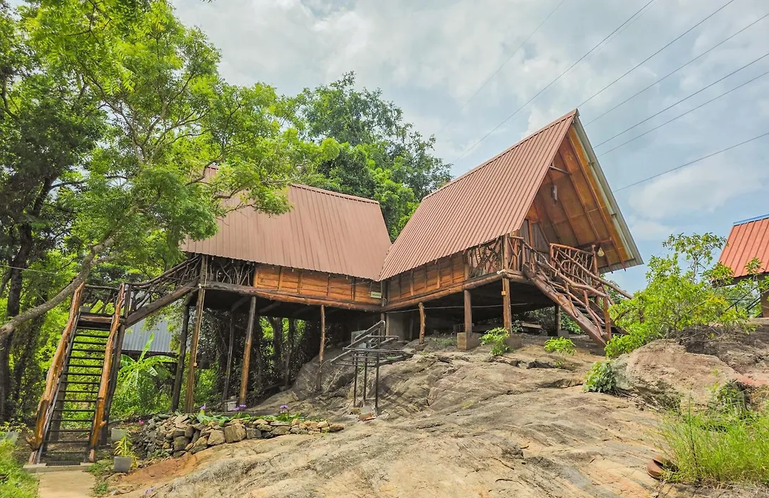Sigiri Choona Lodge 'Unique Sunrise Viewpoint'-1