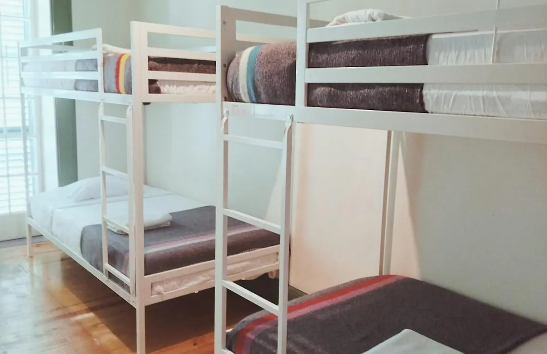 29 Madeira Hostel-1