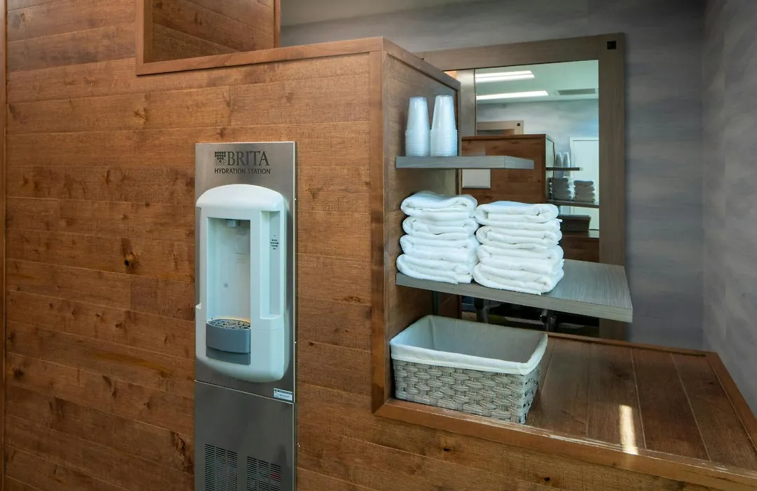 Fairfield Inn & Suites By Marriott Savannah Midtown-1