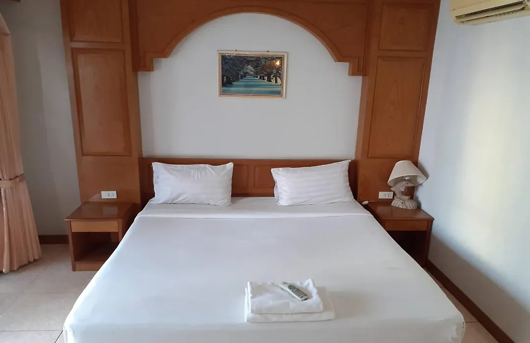 Praew Mansion-1