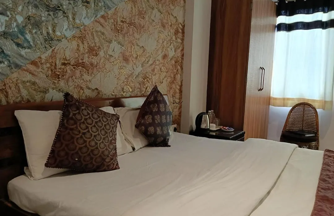 Hotel Zion Inn, Cantonment, Varanasi-1