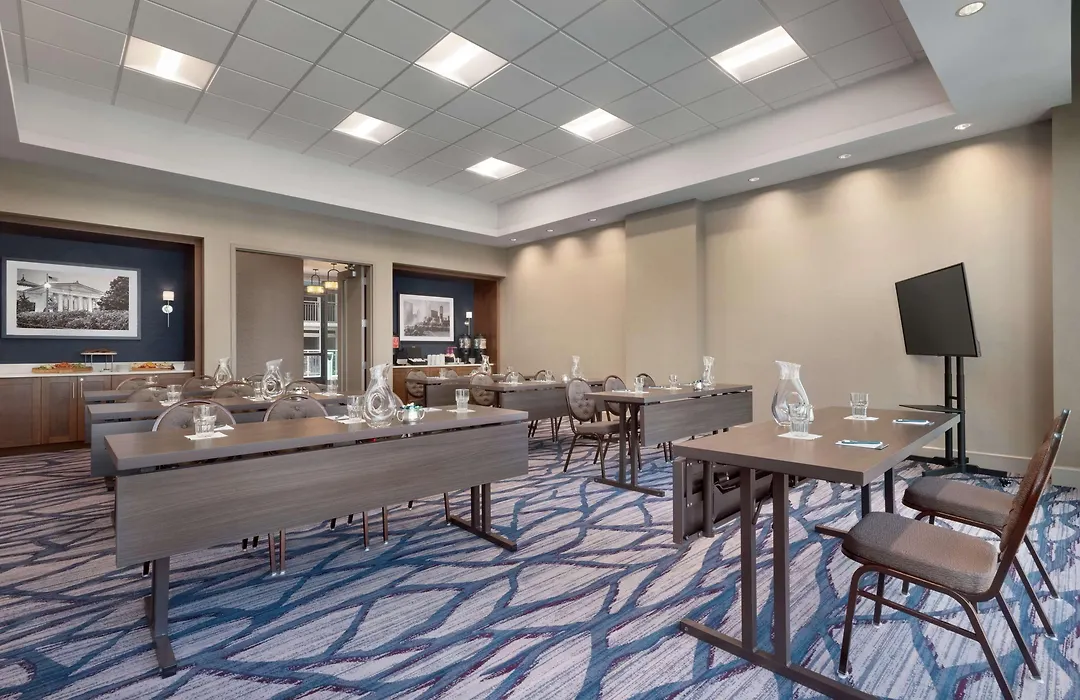 Hilton Garden Inn Chicago Downtown South Loop-1