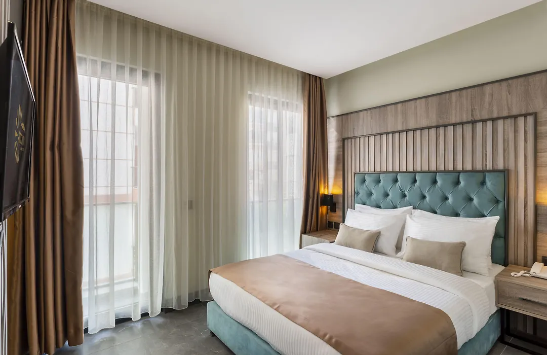 Rodinn Park Hotel-1