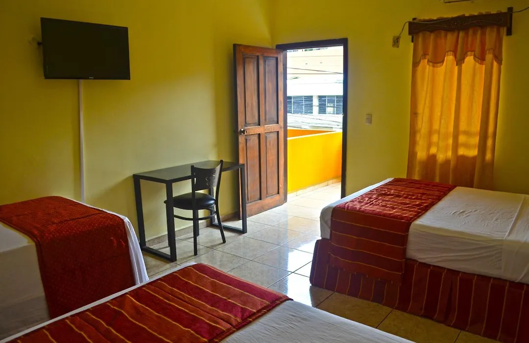 Hotel Plaza Palmero-1