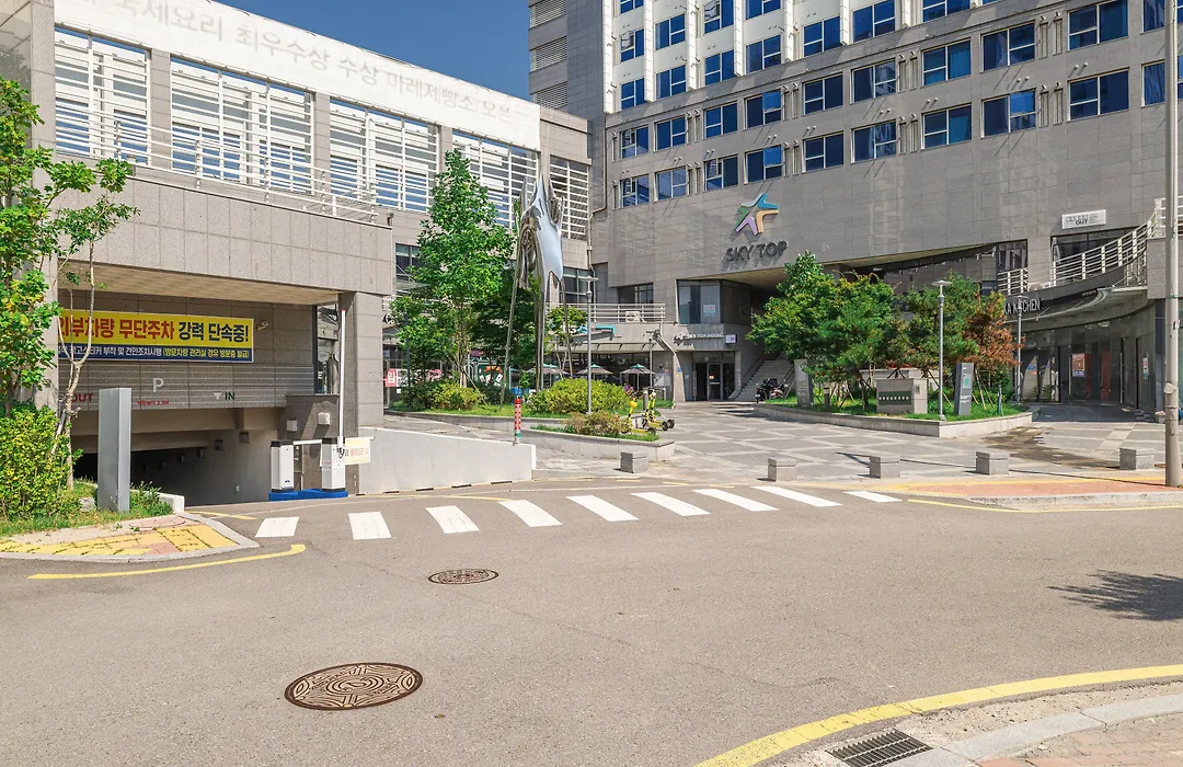 Skytop Hotel Incheon Airport-1