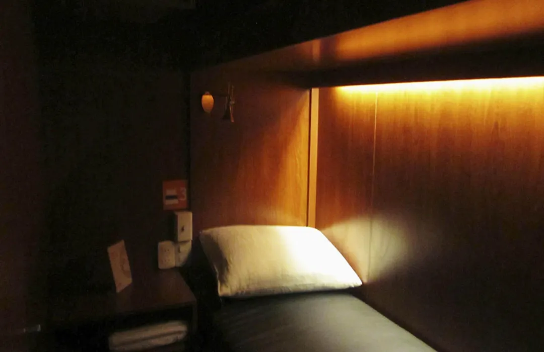 Onkel Inn Airport Sleepbox-1
