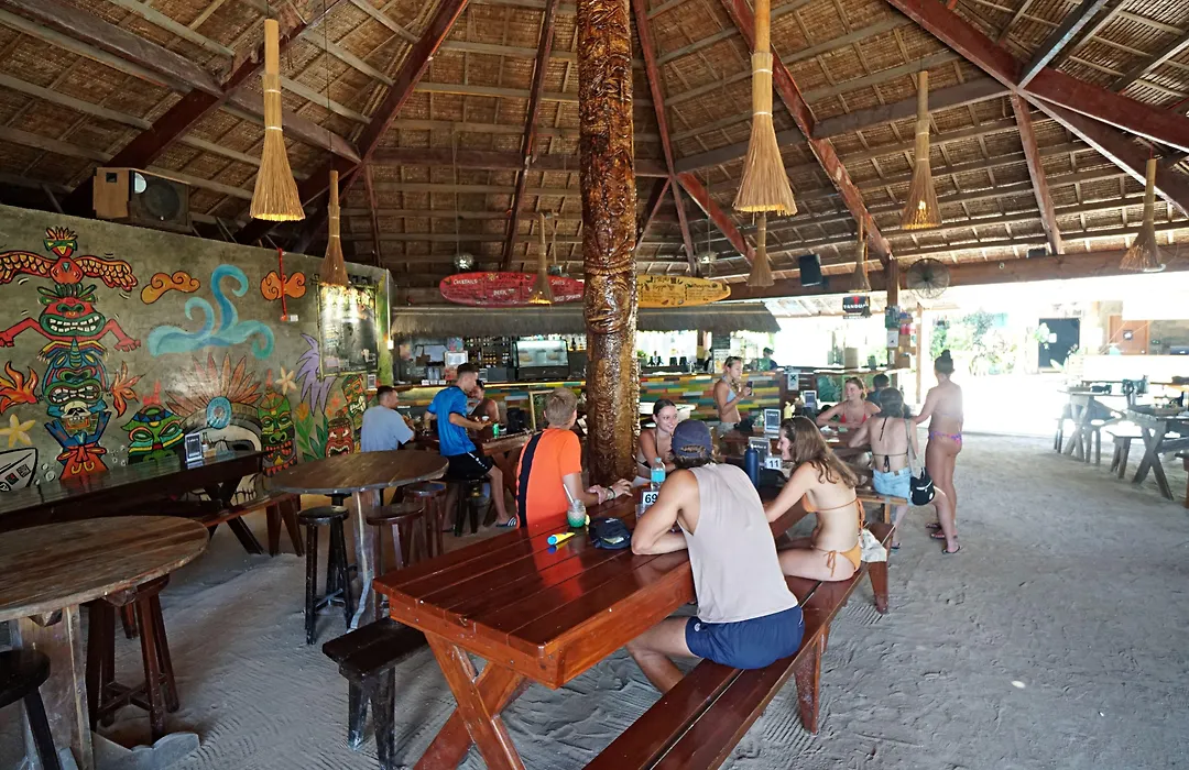 Mad Monkey Hostel Siargao (Adults Only)-1