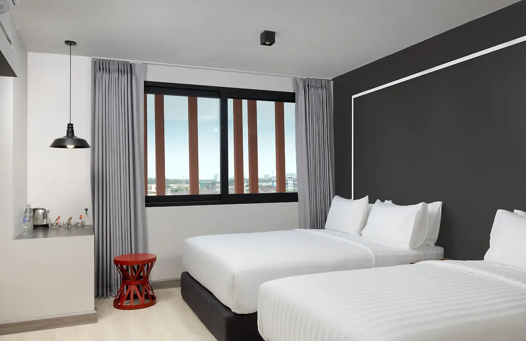 Prime Town - Posh & Port Hotel Phuket-1