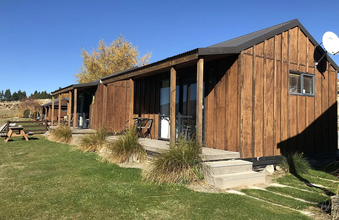 Lakes Edge Holiday Park-1