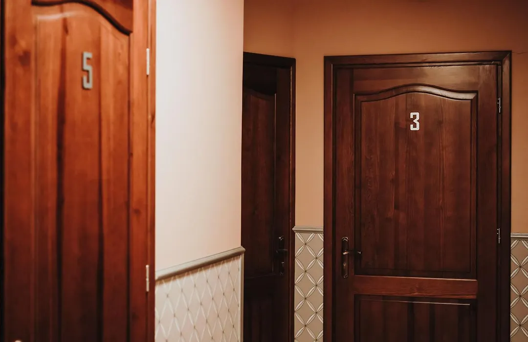 Redwood Hostel By Easy Rent Apartments-1