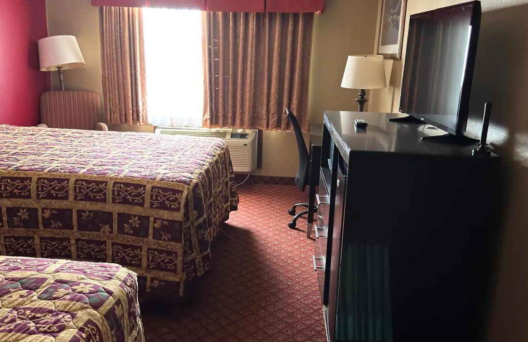Broadway Inn & Suites Okc-1