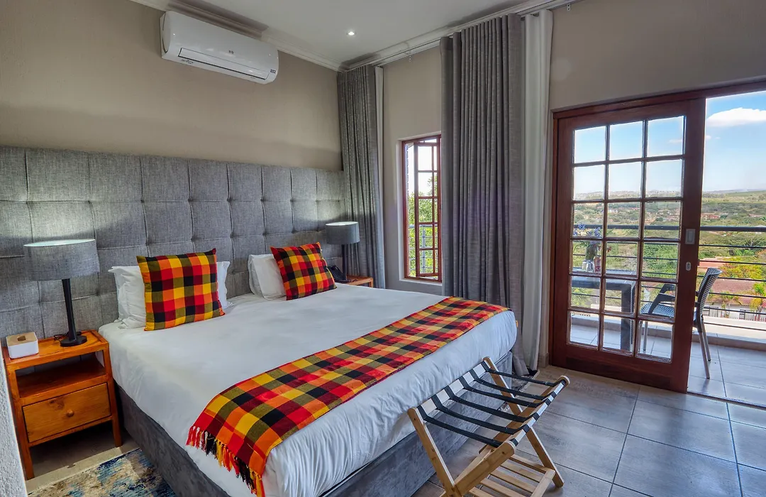 Tembo Guest Lodge-1