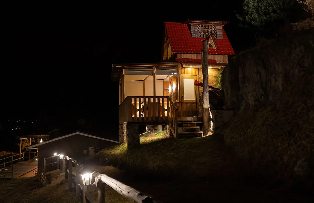 Killary Lodge & Glamping-1