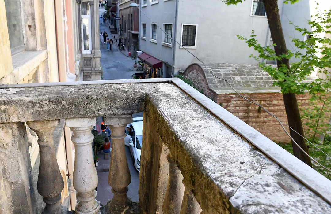Taksim Galata Tower, Rooms Galata Historical Hotel-1
