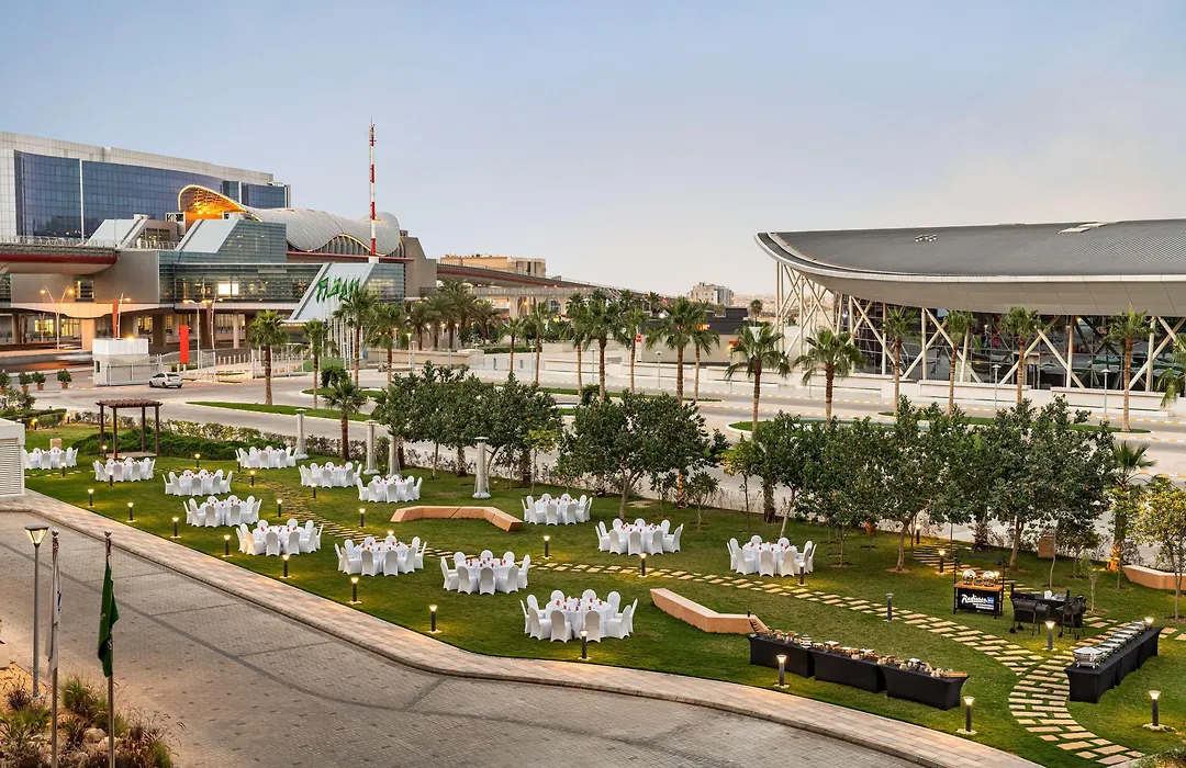Radisson Blu Hotel Riyadh Convention And Exhibition Center-1