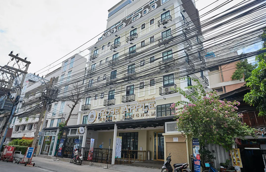 Rose Apple Hotel-1