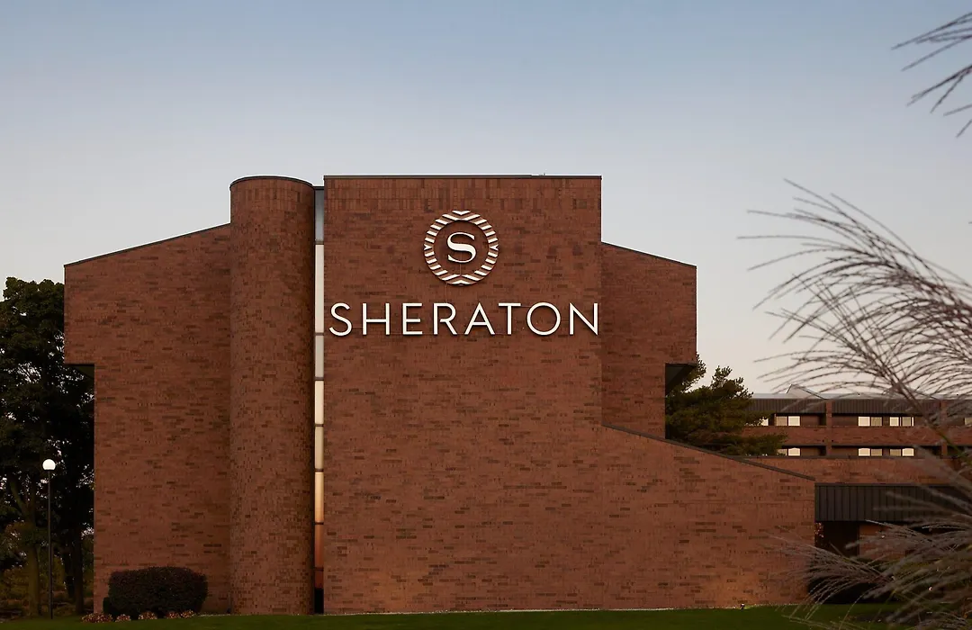 Sheraton Grand Rapids Airport Hotel-1