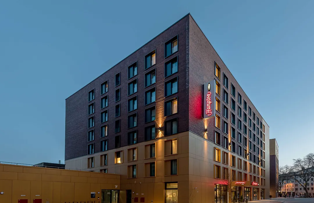 Hampton By Hilton Duesseldorf City Centre-1