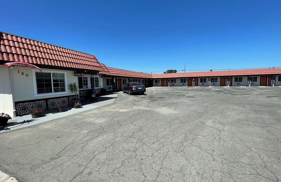 Travel Inn-1