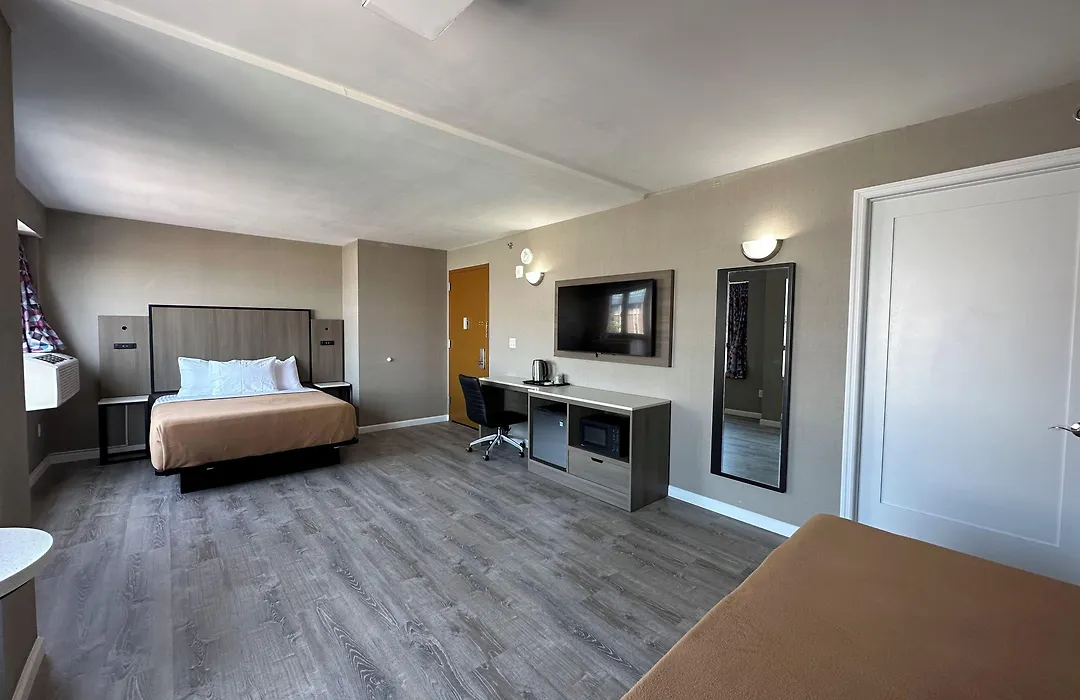 Regal Inn & Suites New York Laguardia Hotel-1
