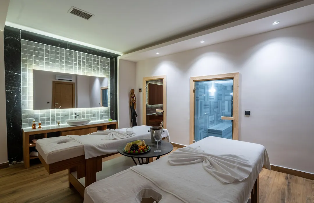 Pearly Hotel-1
