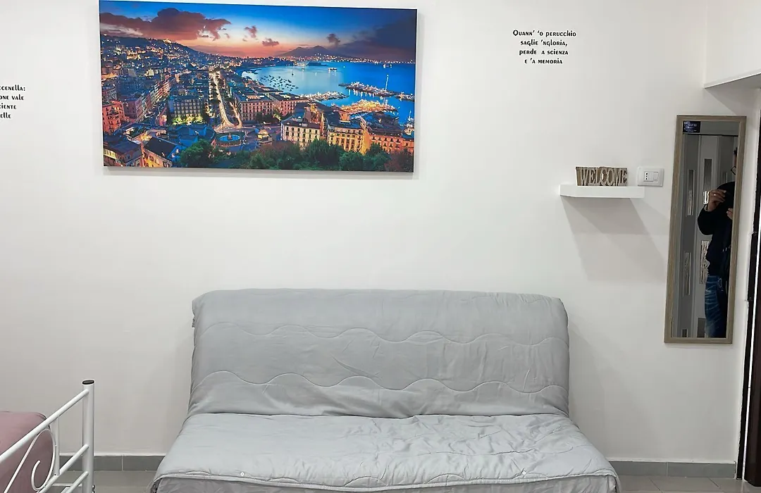 Una Notte A Napoli-1