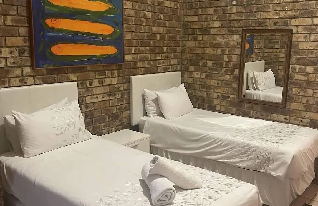 A Pousada Guesthouse-1