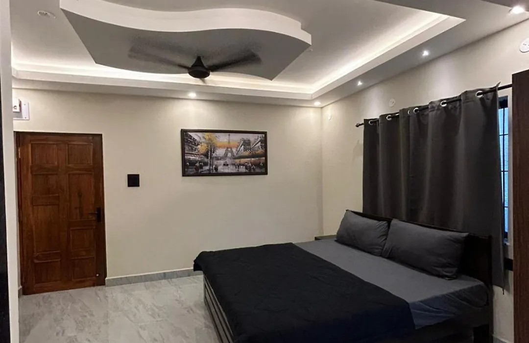 Bob'S Guest House-1