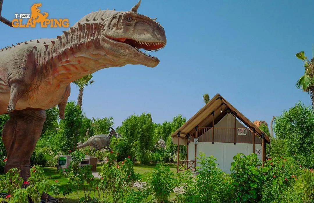 T-Rex Glamping, Dubai Parks And Resorts-1
