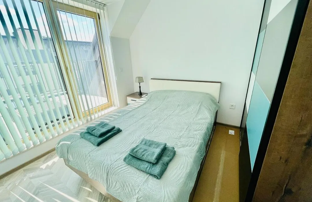 2Br Vintage Residence - Free Parking-1