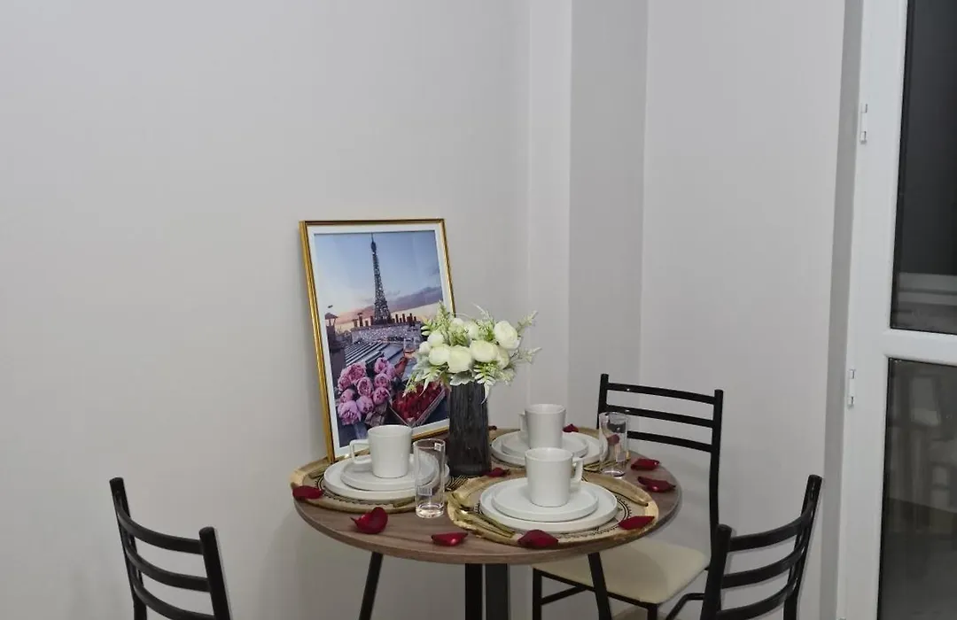 Lover'S Apartment-1