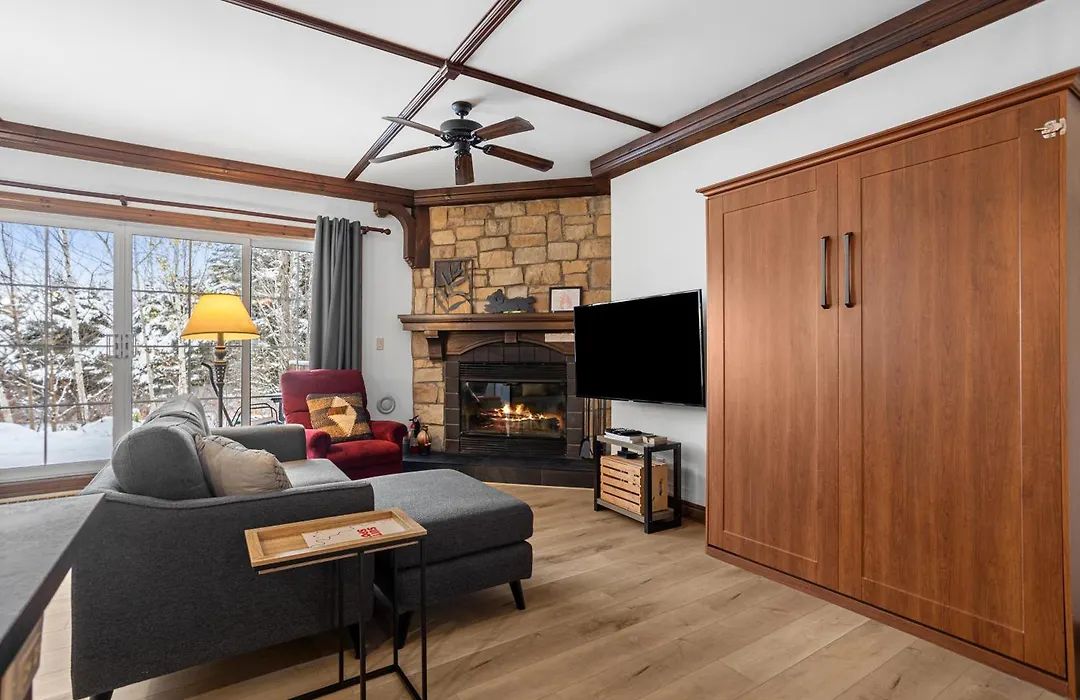 Les Manoirs Wpool & Hot Tub Near Village 120-7-1