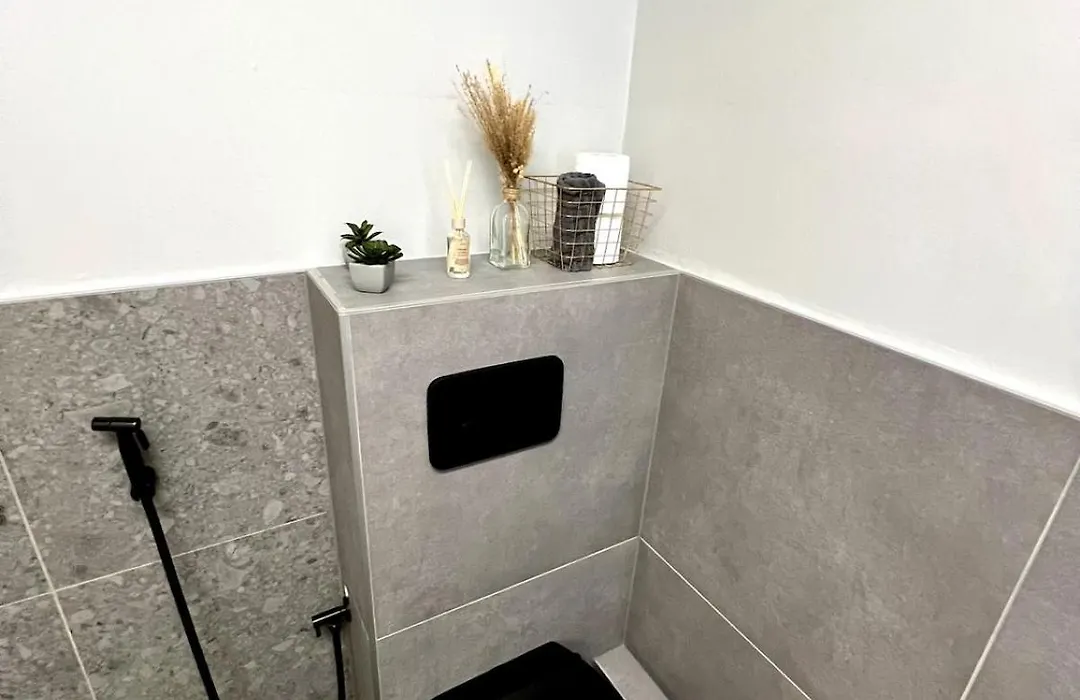 Appartement Avec Jacuzzi Proche Du Centre-1