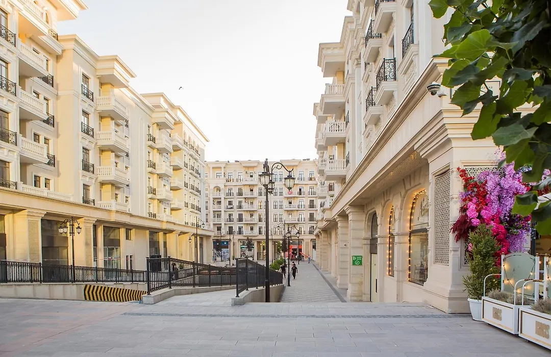 Wonder Lux Apartments-1