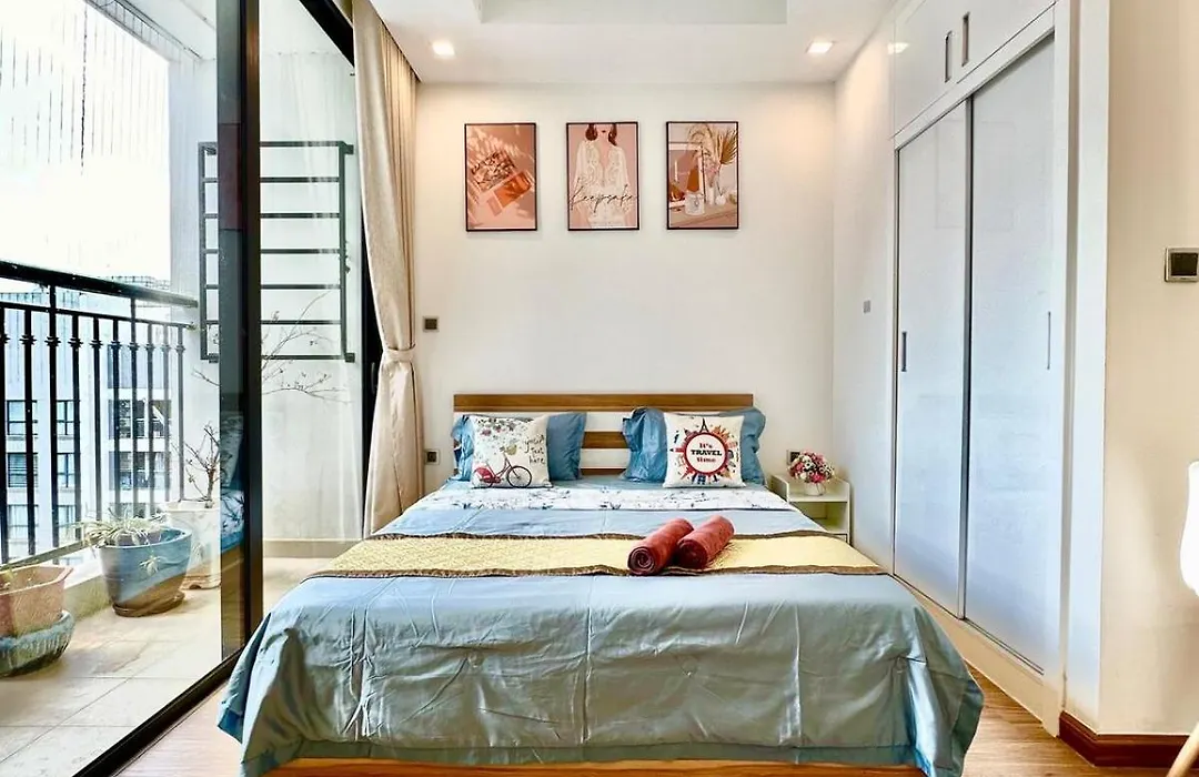 Deluxe Studio Room, Centre Position, Peacefull Area, 35' To Airport-1