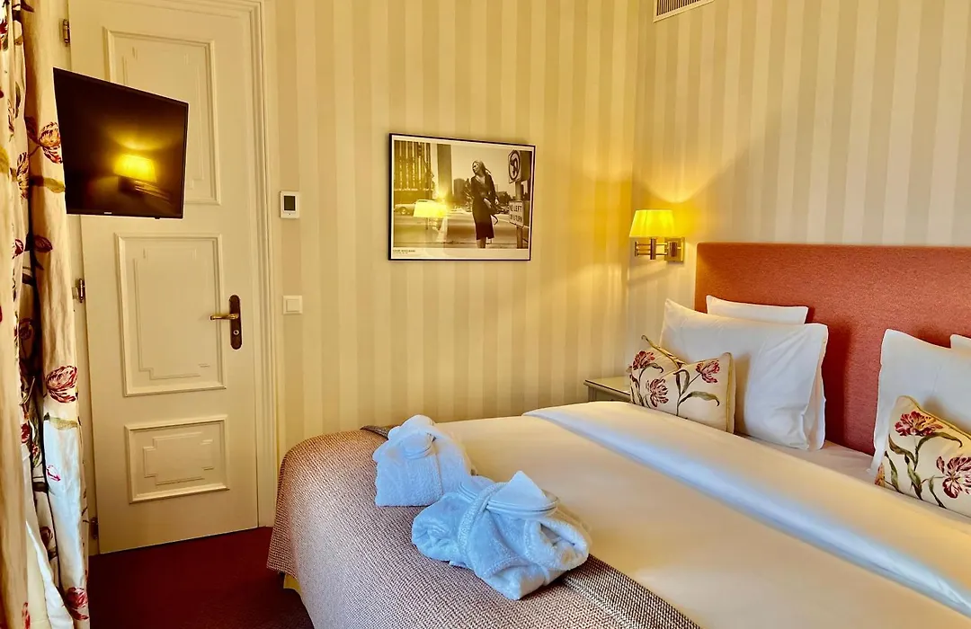 Hotel Des Trois Couronnes & Spa - The Leading Hotels Of The World-1