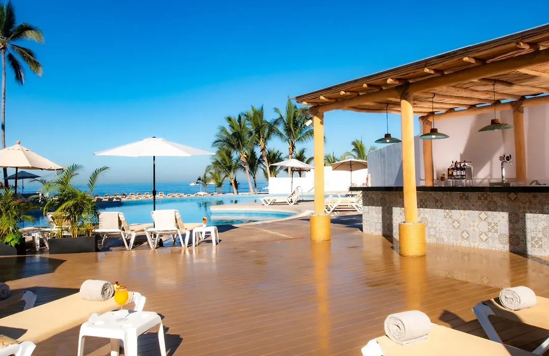 Krystal Vallarta-1