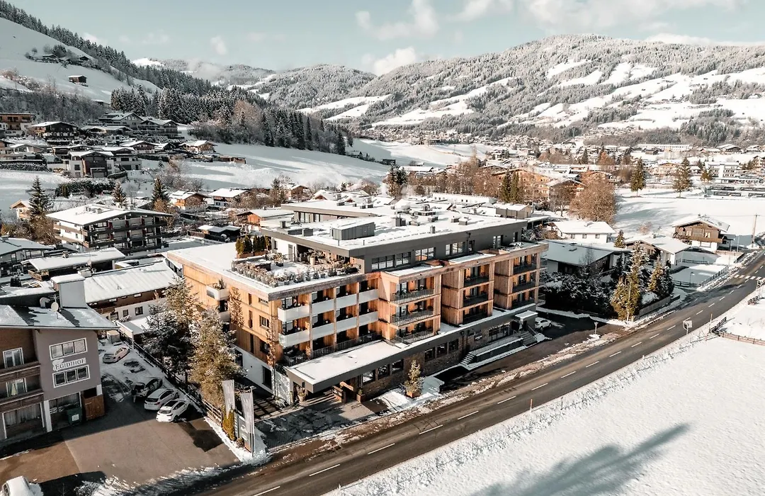 Alpenparks Hotel & Apartment Taxacher-1