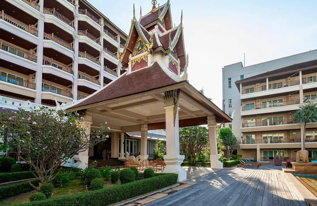 The Heritage Pattaya Beachfront Resort-1