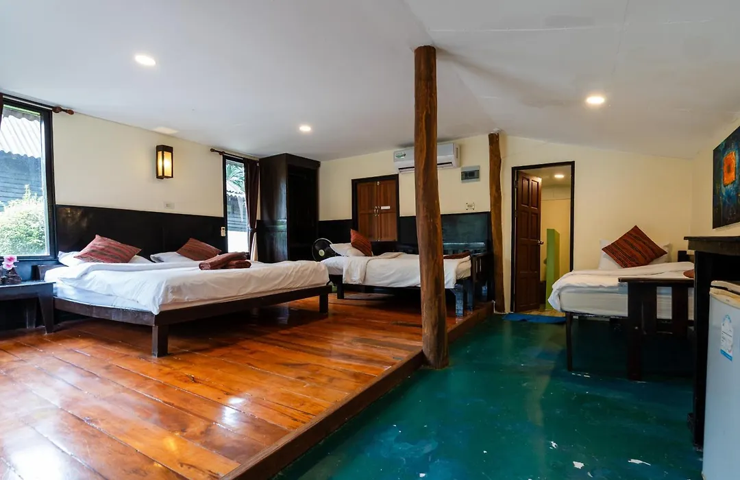 Mook Lanta Eco Resort-1
