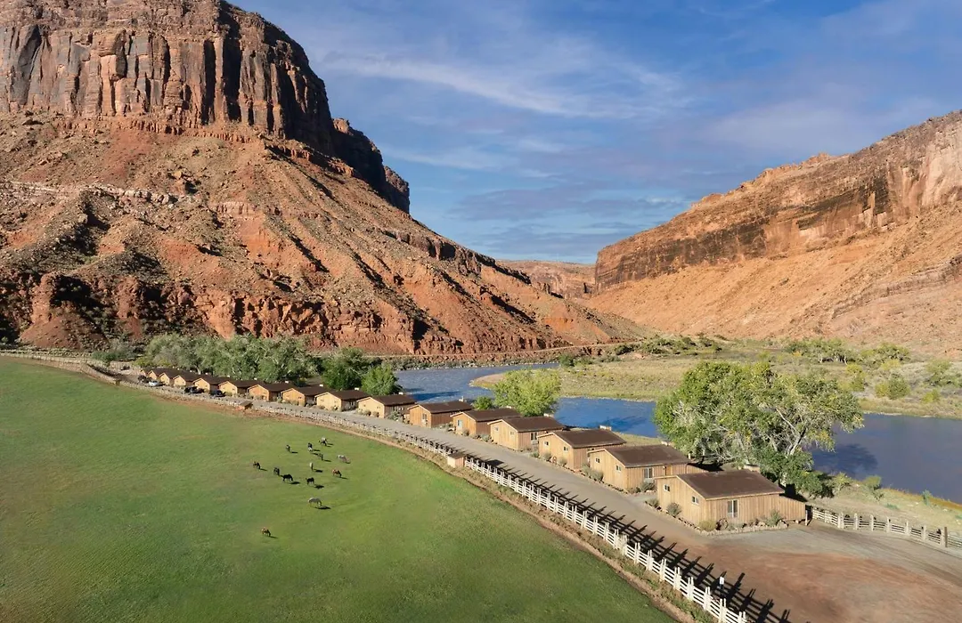 Red Cliffs Lodge Moab-1