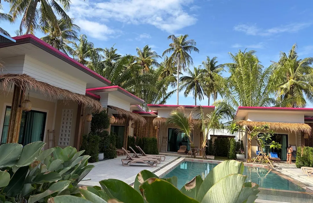 Pinky Bungalows Resort & Villa-1