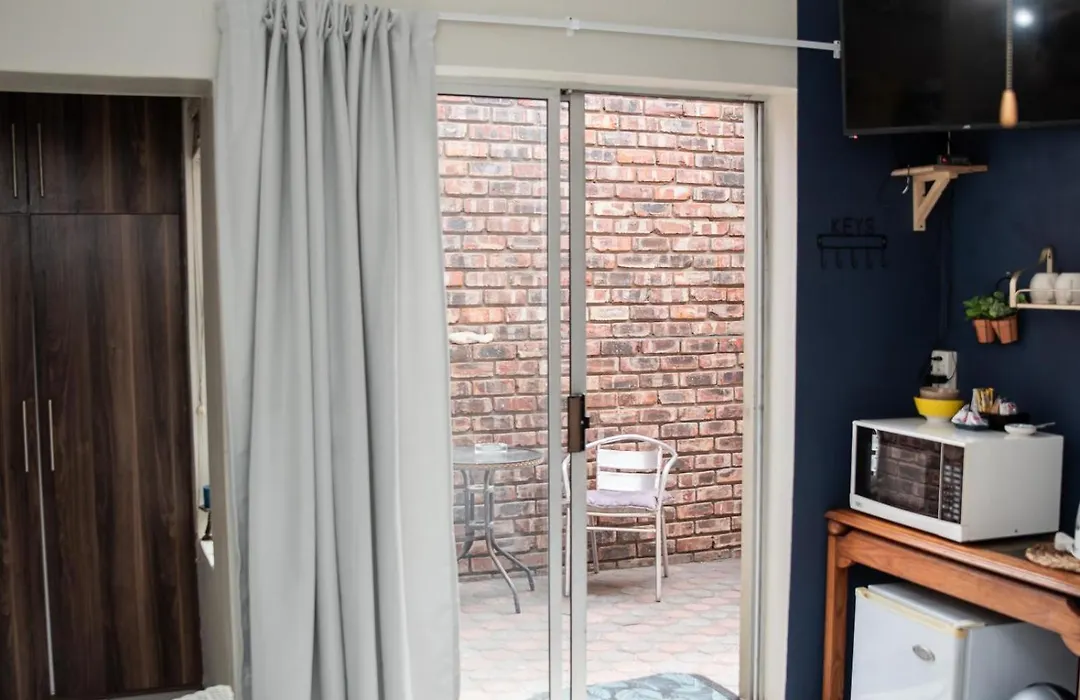 Bluewater Guesthouse-1