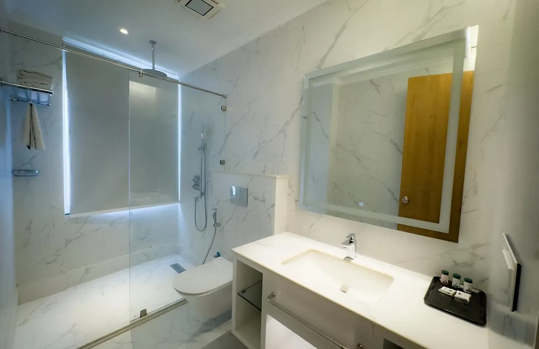 New Hotel Broadway-1