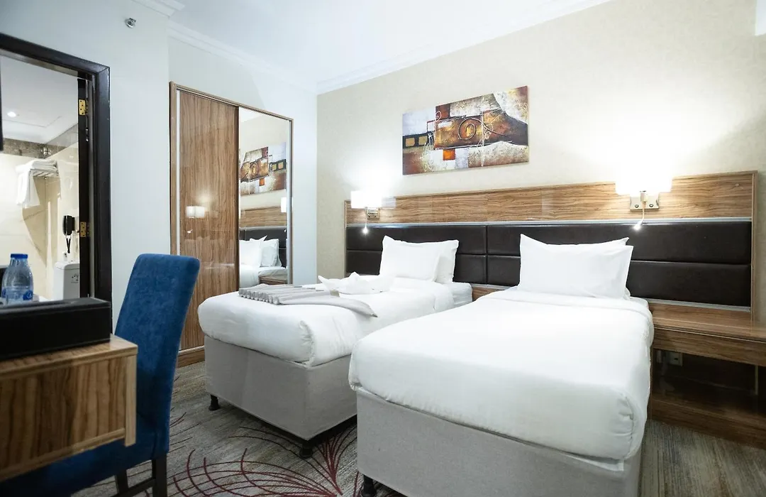 Golden Tulip Al Shakreen-1