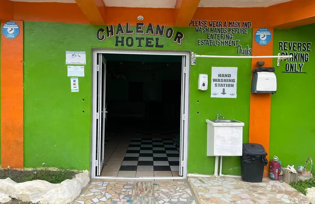 Chaleanor Hotel-1