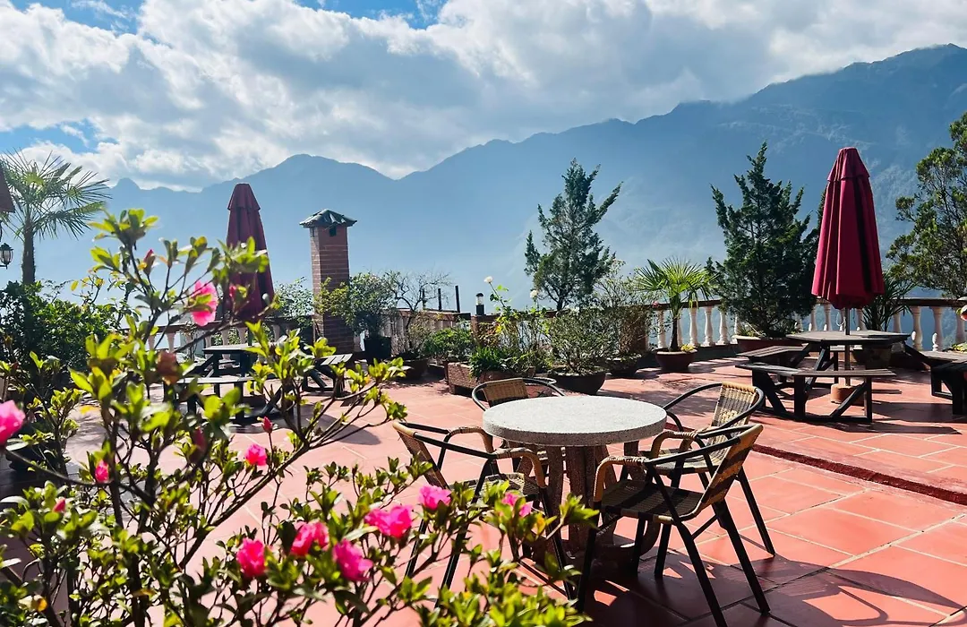 Cat Cat View Hotel-1