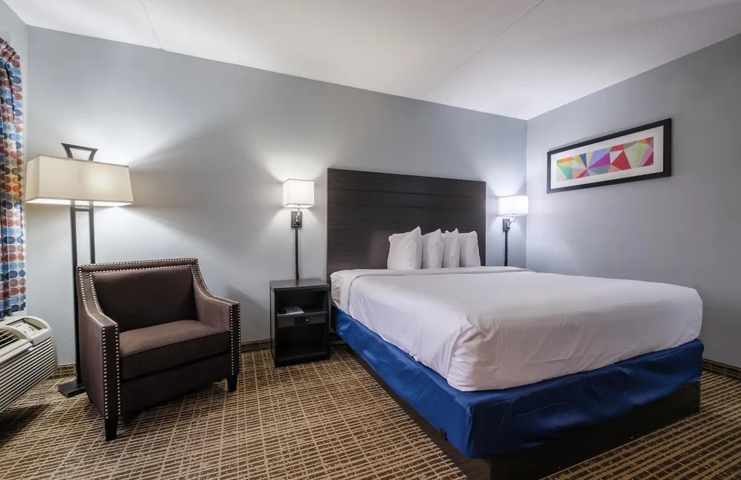 Baymont By Wyndham Louisville Airport South-1